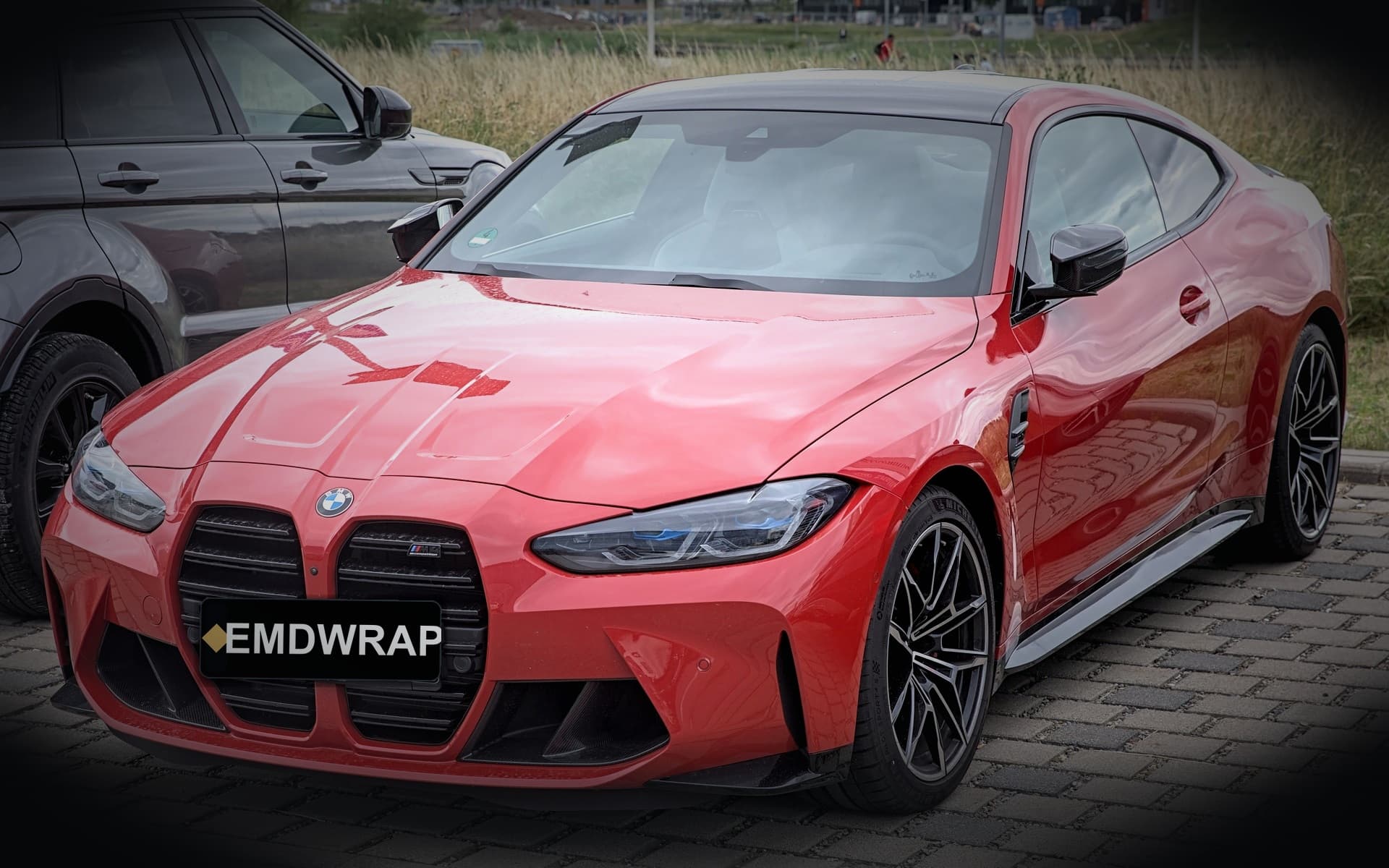 BMW M4 Competition G82 üzerine tam araç şeffaf parlak PPF kaplama