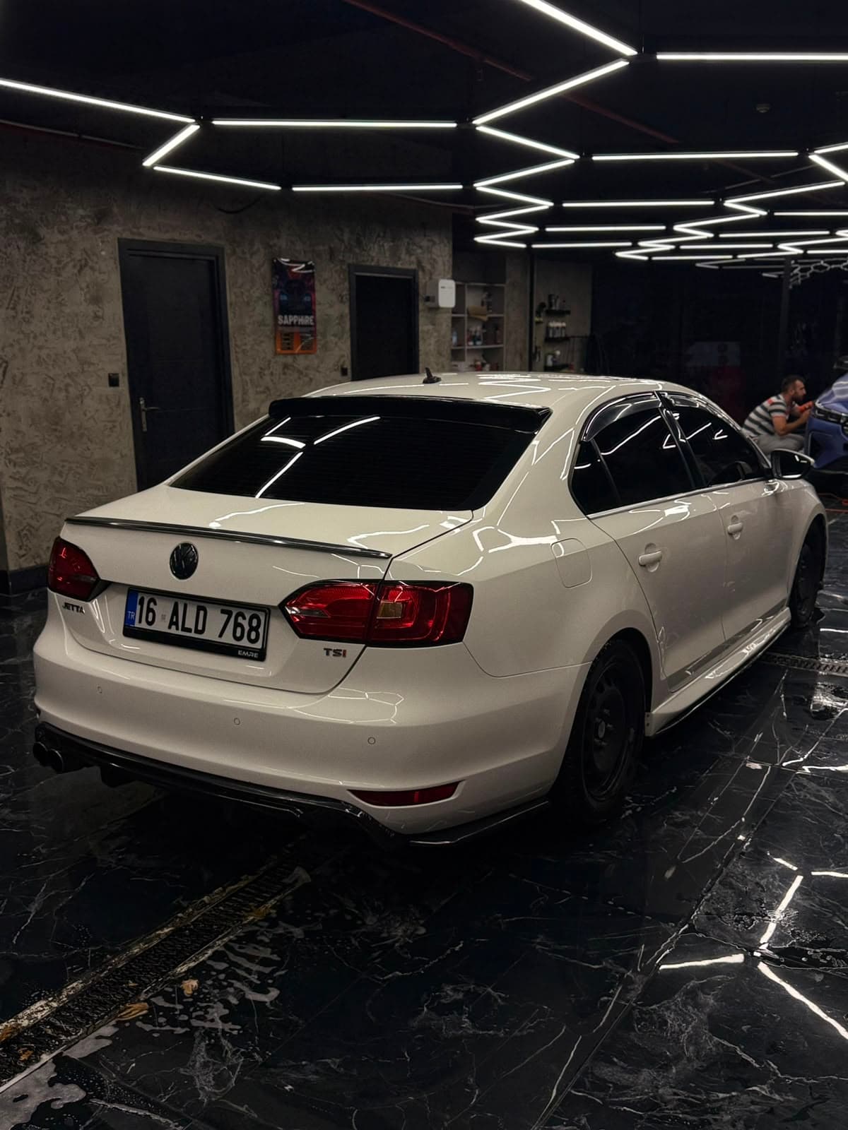 Volkswagen Jetta TSI tam gövde şeffaf koruma kaplaması ışık tüneli görünümü